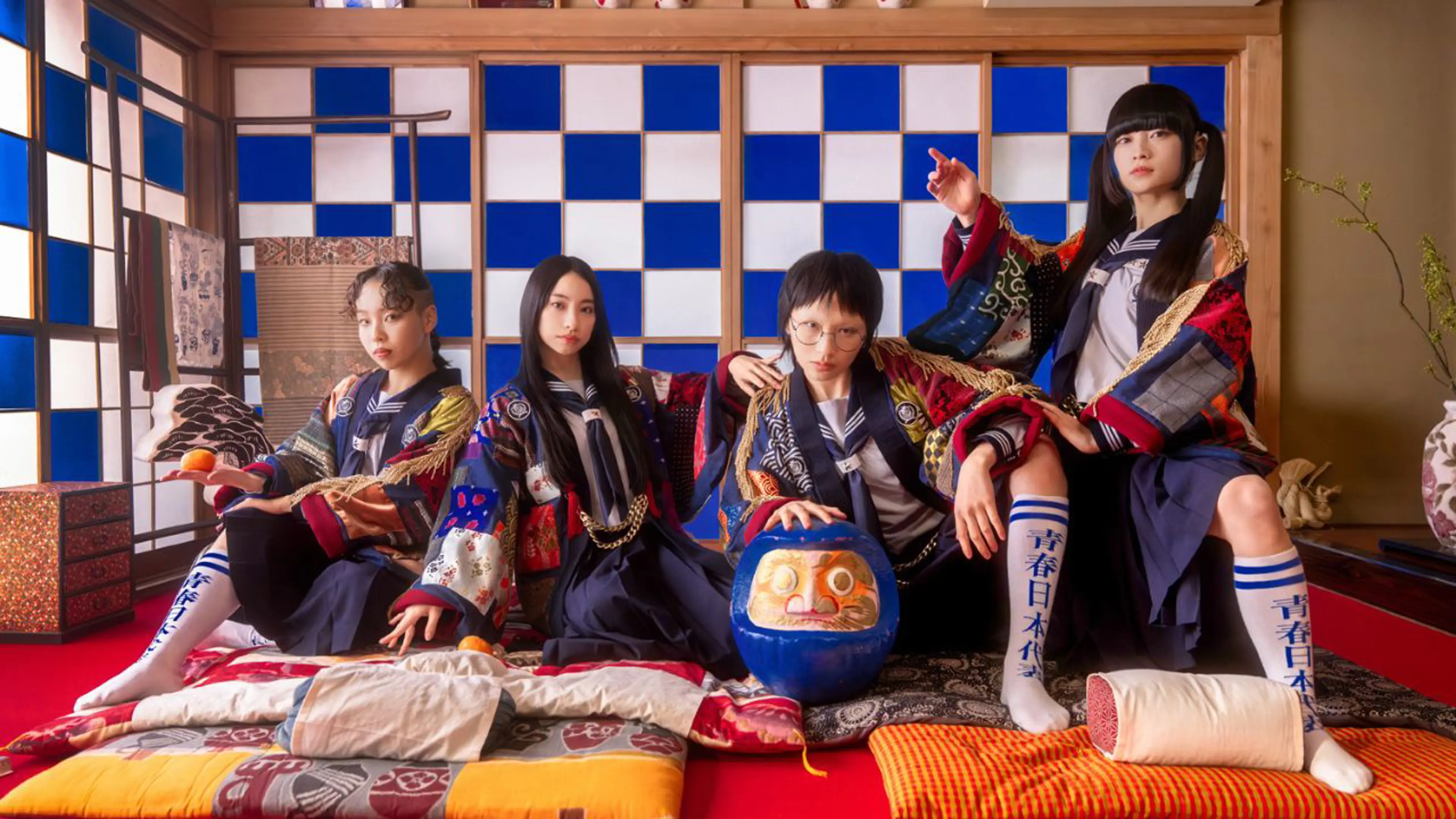 ATARASHII GAKKO! : WORLD TOUR PT1