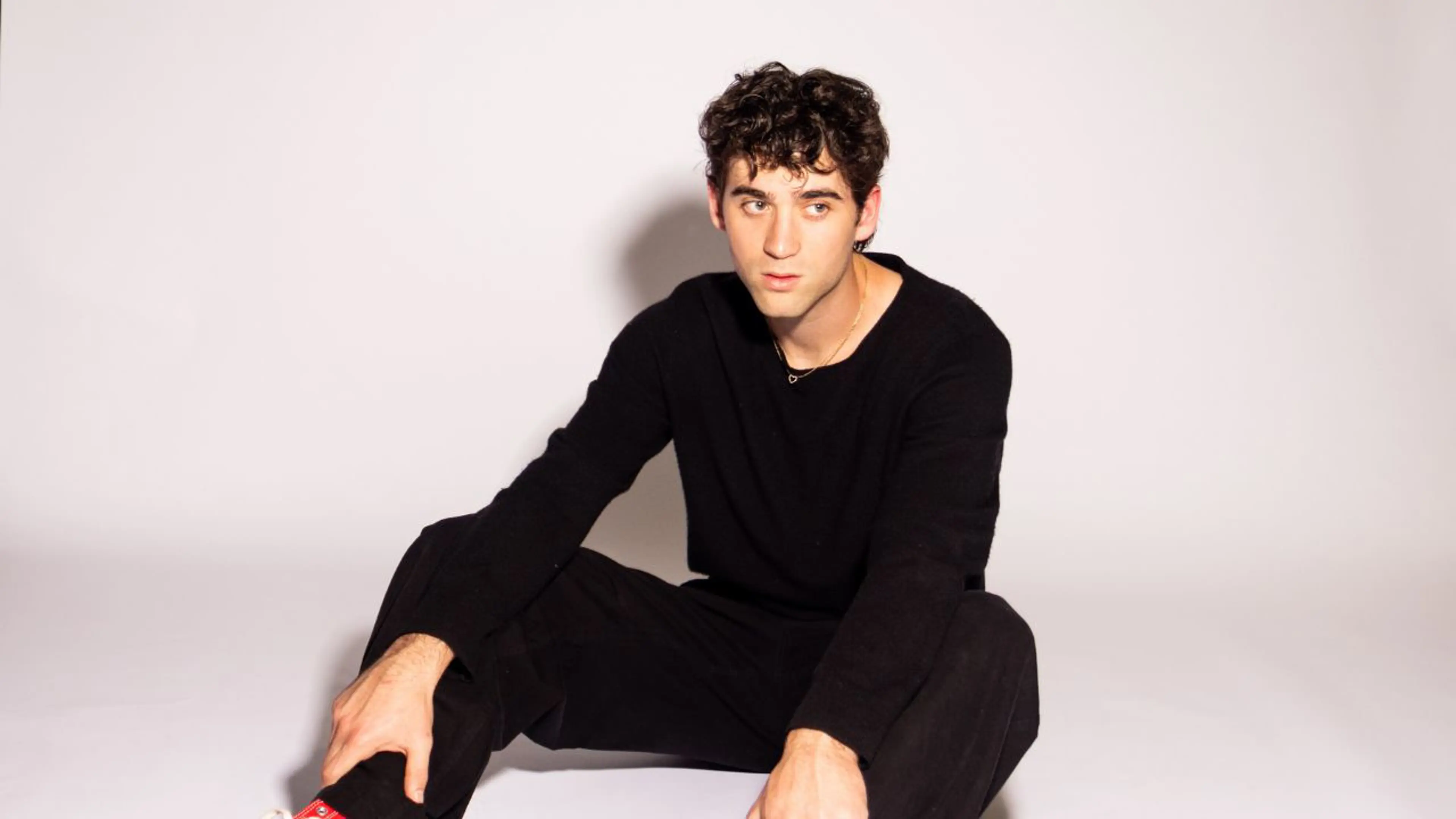 Alexander 23 - American Boy in Asia